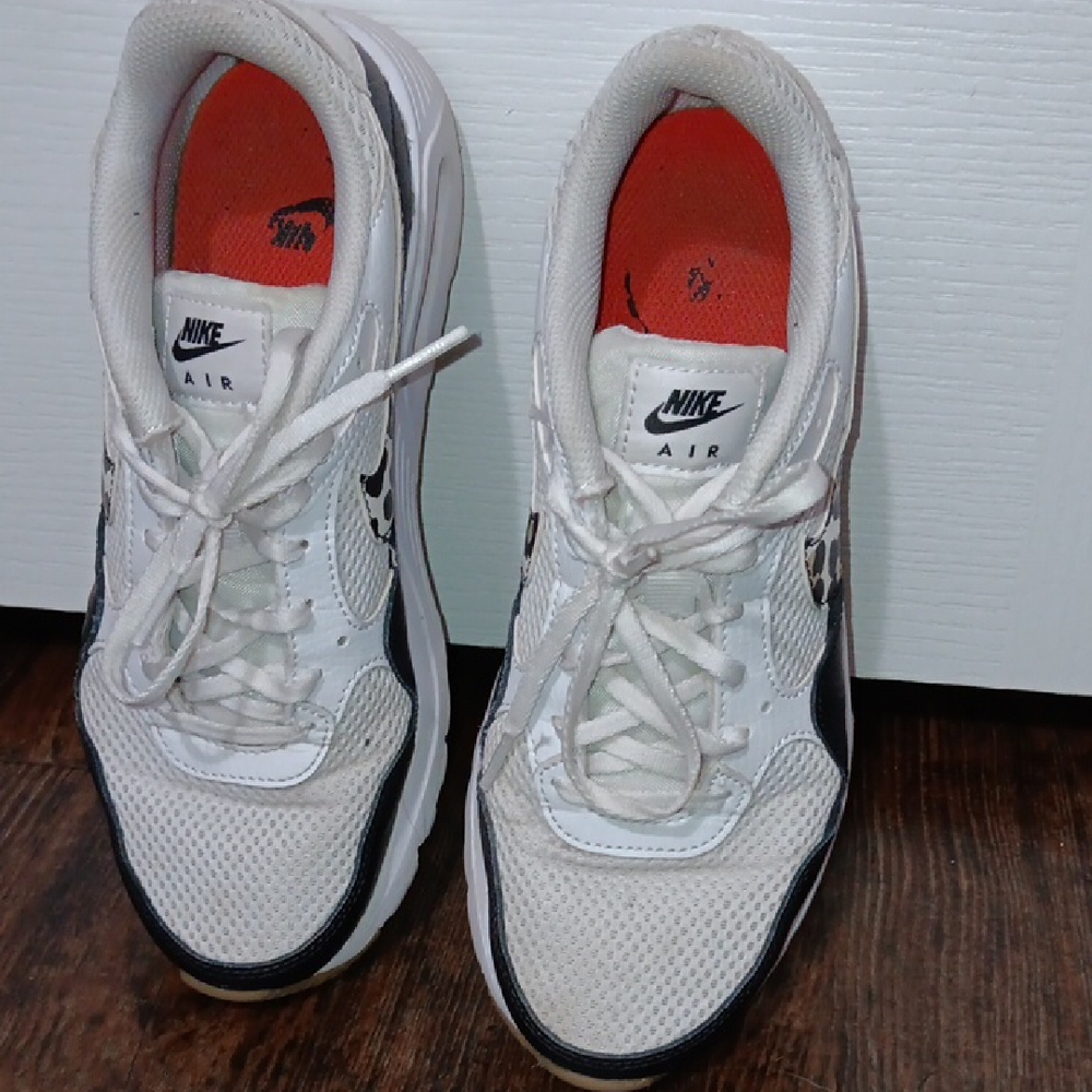 Nike Women's White and Black Leopard Print Sneakers - Picture 2 of 3